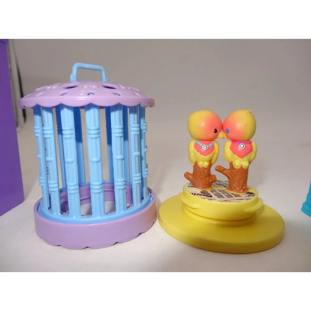 Littlest Pet Shop LPS Store Carrying Case Lovebirds and accessories VINTAGE 1992
